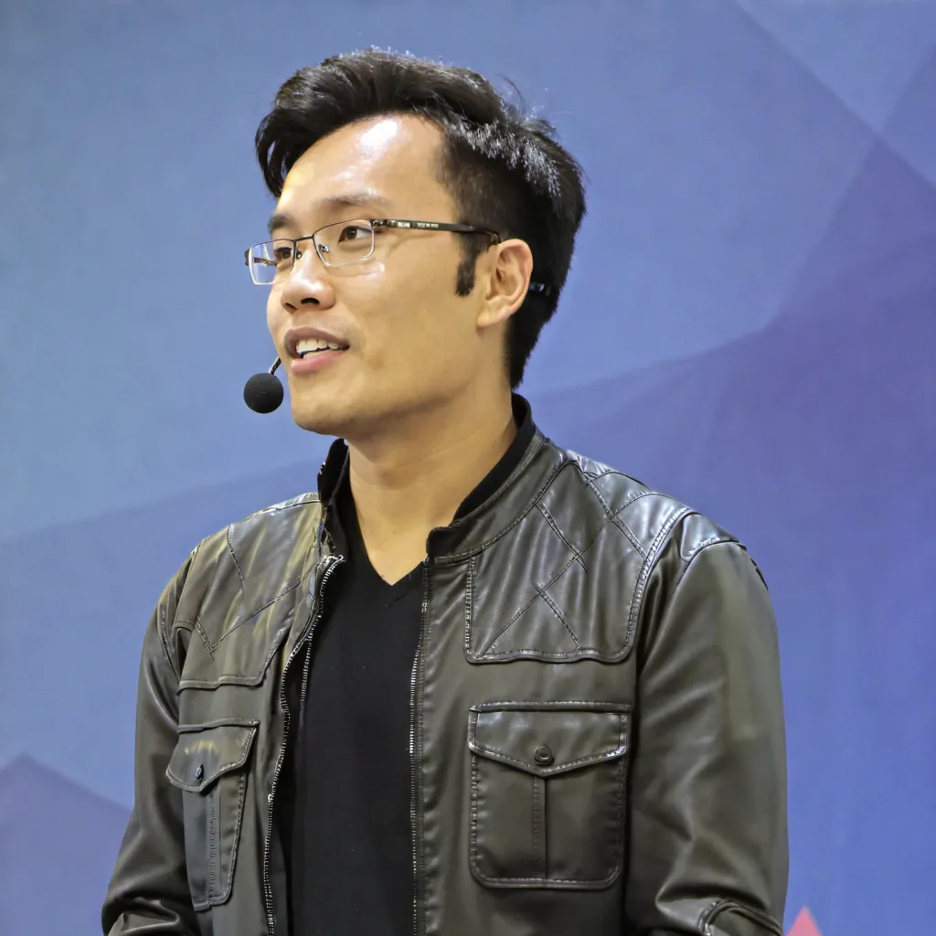 Mr Dominic Tay